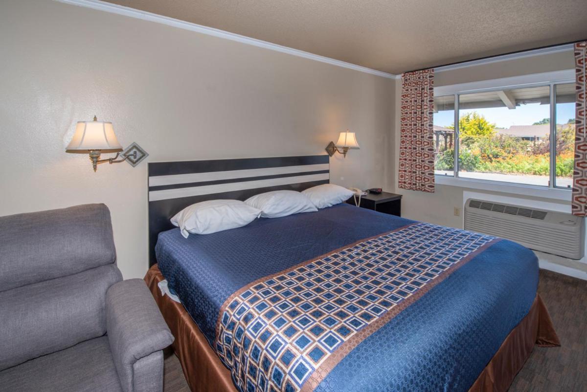Surf Motel And Gardens ฟอร์ตแบรก ภายนอก รูปภาพ